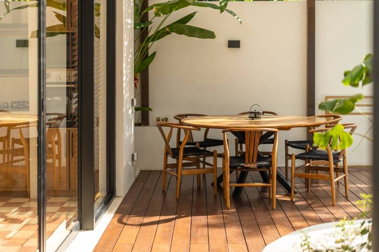 Teak & Clove photo 15